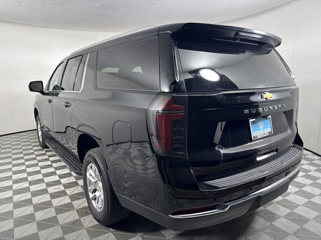 2025 Chevrolet Suburban LT
