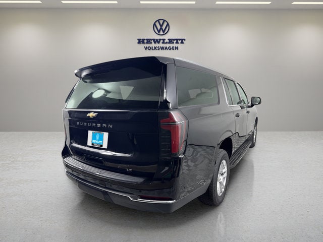 2025 Chevrolet Suburban LT