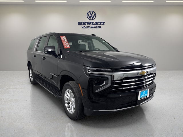 2025 Chevrolet Suburban LT