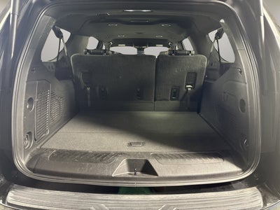 2025 Chevrolet Suburban LT