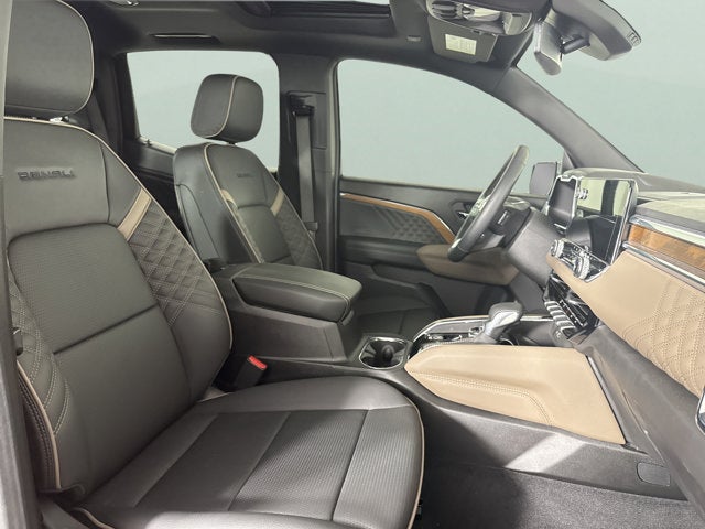 2025 GMC Canyon 4WD Denali