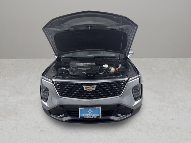 2025 Cadillac XT4 FWD Premium Luxury