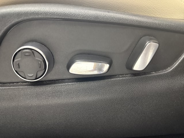 2024 Cadillac XT4 FWD Premium Luxury
