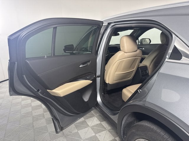 2024 Cadillac XT4 FWD Premium Luxury