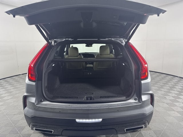 2024 Cadillac XT4 FWD Premium Luxury