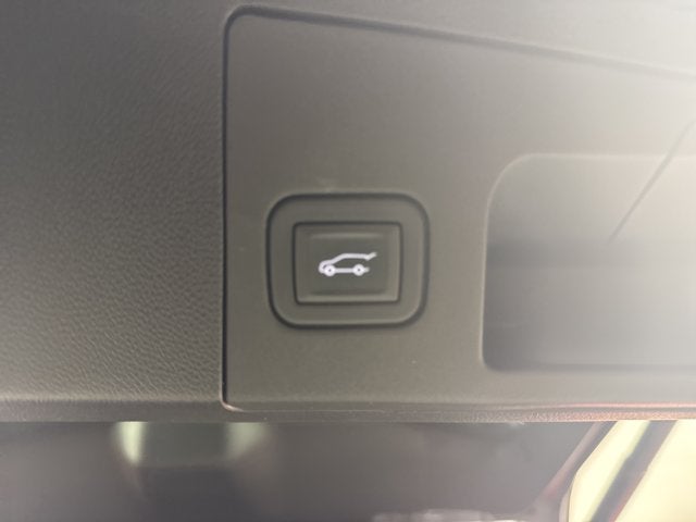 2024 Cadillac XT4 FWD Premium Luxury