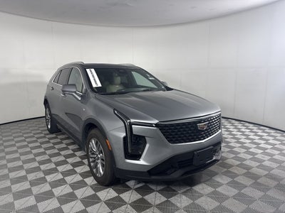2024 Cadillac XT4 FWD Premium Luxury