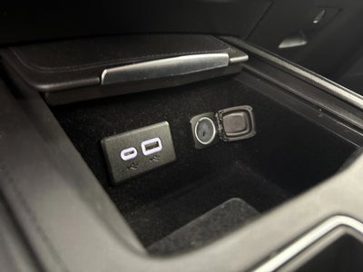 2023 Cadillac XT4 FWD Premium Luxury