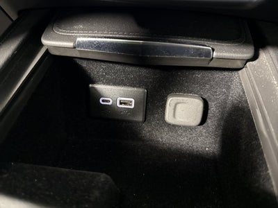 2025 Cadillac XT4 FWD Premium Luxury
