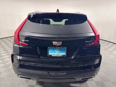 2025 Cadillac XT4 FWD Premium Luxury
