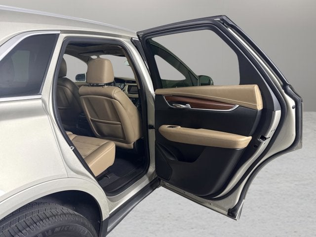 2017 Cadillac XT5 Platinum AWD