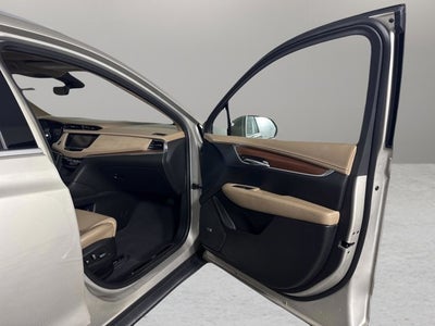 2017 Cadillac XT5 Platinum AWD