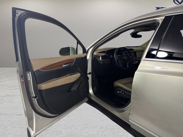 2017 Cadillac XT5 Platinum AWD