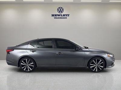 2022 Nissan Altima 2.0 SR