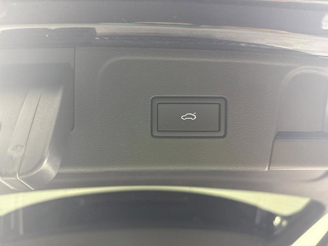 2024 Volkswagen Atlas 2.0T Peak Edition SE w/Technology