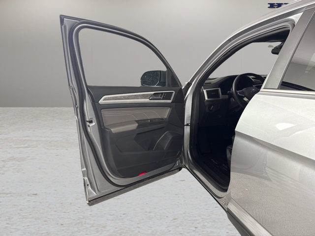 2022 Volkswagen Atlas Cross Sport 2.0T SE