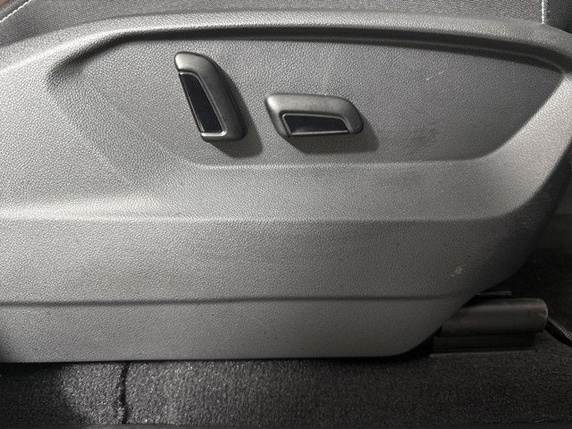 2023 Volkswagen Atlas Cross Sport 3.6L V6 SEL Premium R-Line