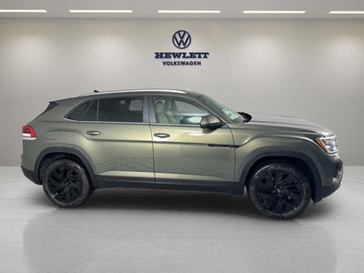 2025 Volkswagen Atlas Cross Sport 2.0T SE w/Technology