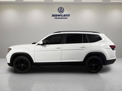 2022 Volkswagen Atlas 3.6L V6 SE w/Technology