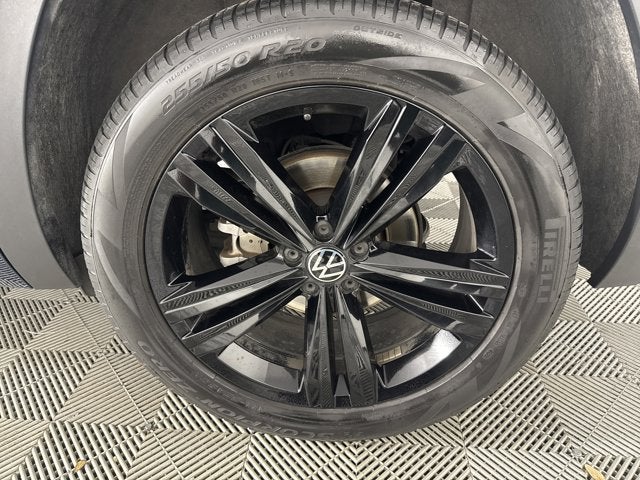 2023 Volkswagen Atlas 3.6L V6 SEL R-Line Black