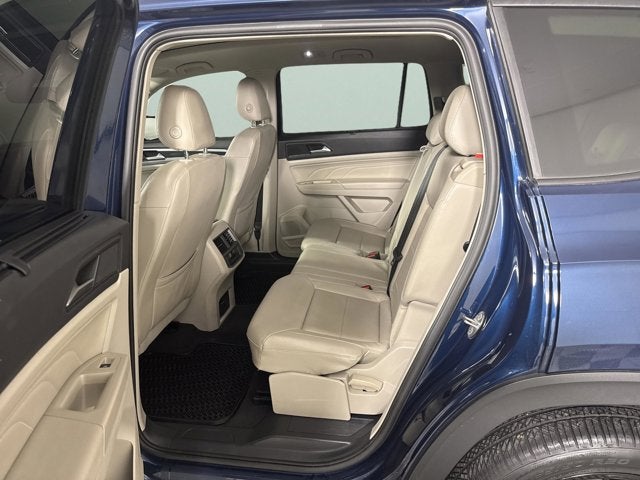 2023 Volkswagen Atlas 3.6L V6 SEL R-Line Black