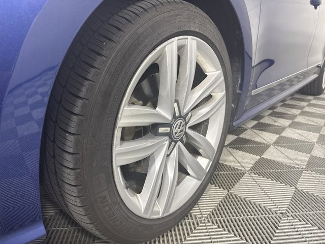 2017 Volkswagen Passat 1.8T SE w/Technology