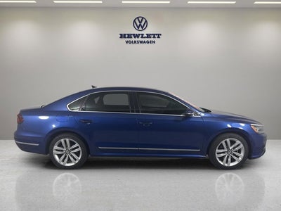 2017 Volkswagen Passat 1.8T SE w/Technology