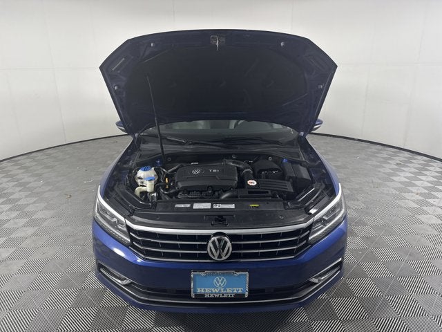 2017 Volkswagen Passat 1.8T SE w/Technology