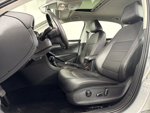 2021 Volkswagen Passat 2.0T SE