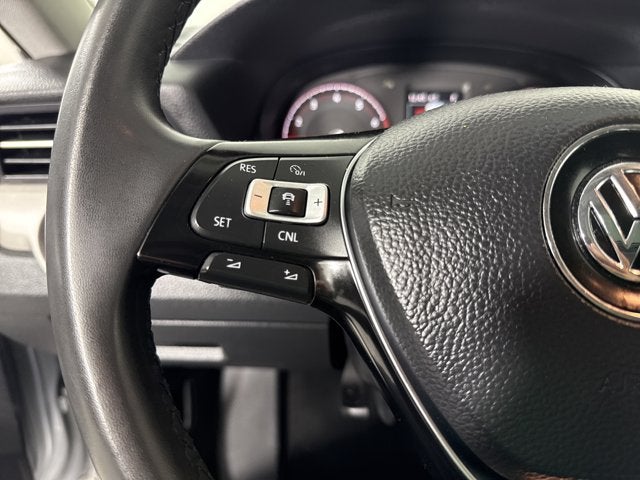 2021 Volkswagen Passat 2.0T SE