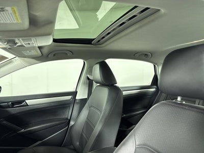 2021 Volkswagen Passat 2.0T SE