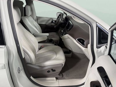 2021 Chrysler Pacifica Hybrid Touring L