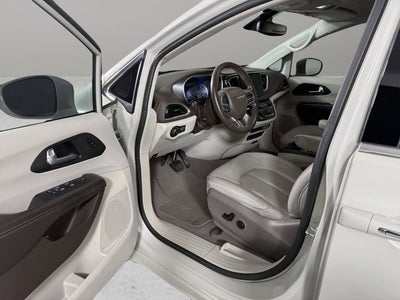 2021 Chrysler Pacifica Hybrid Touring L