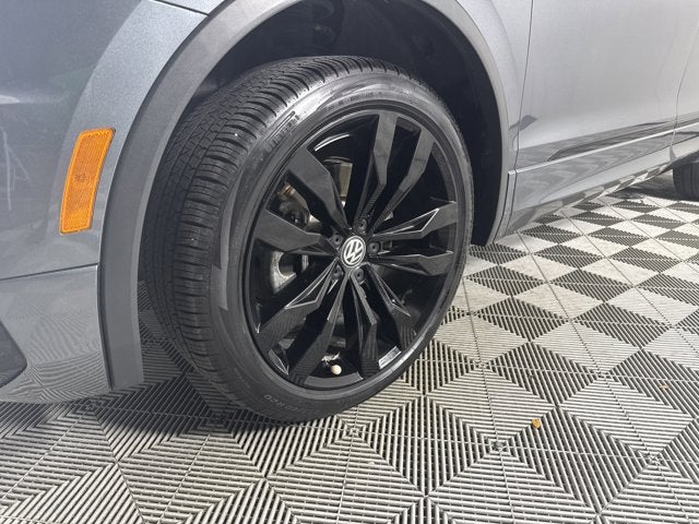 2021 Volkswagen Tiguan SE R-Line Black