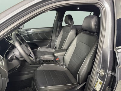 2024 Volkswagen Tiguan SEL R-Line