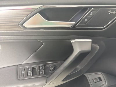 2022 Volkswagen Tiguan SEL R-Line