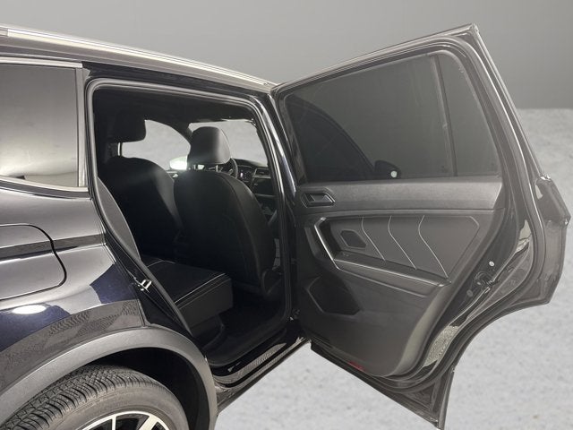 2022 Volkswagen Tiguan SEL R-Line