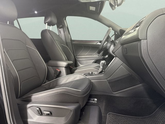 2022 Volkswagen Tiguan SEL R-Line