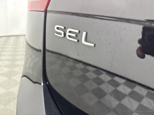 2022 Volkswagen Tiguan SEL R-Line
