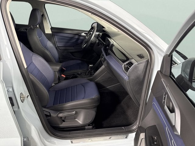 2025 Volkswagen Taos SEL