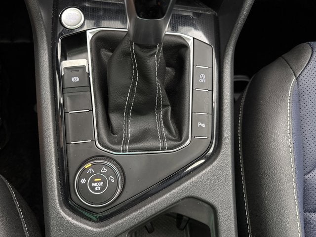 2025 Volkswagen Taos SEL