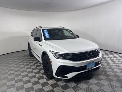 2024 Volkswagen Tiguan SE R-Line Black