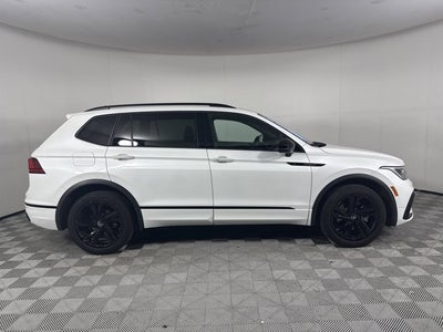 2024 Volkswagen Tiguan SE R-Line Black