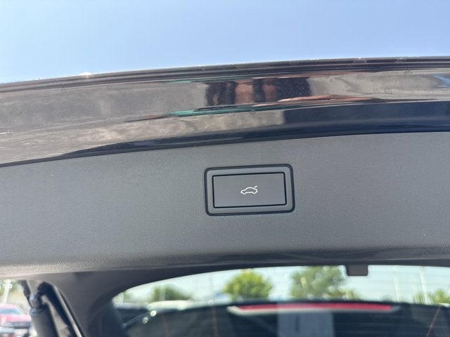 2025 Volkswagen Tiguan SE R-Line Black
