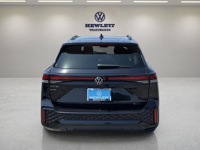 2025 Volkswagen Tiguan SE R-Line Black