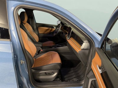 2025 Volkswagen Tiguan SEL R-Line