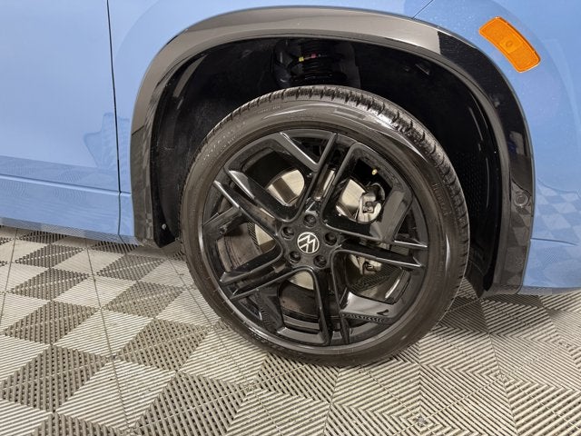 2025 Volkswagen Tiguan SEL R-Line