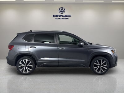 2022 Volkswagen Taos SE