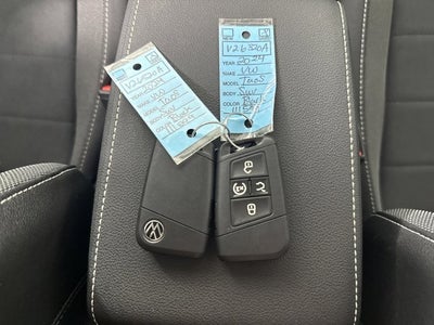 2024 Volkswagen Taos SE