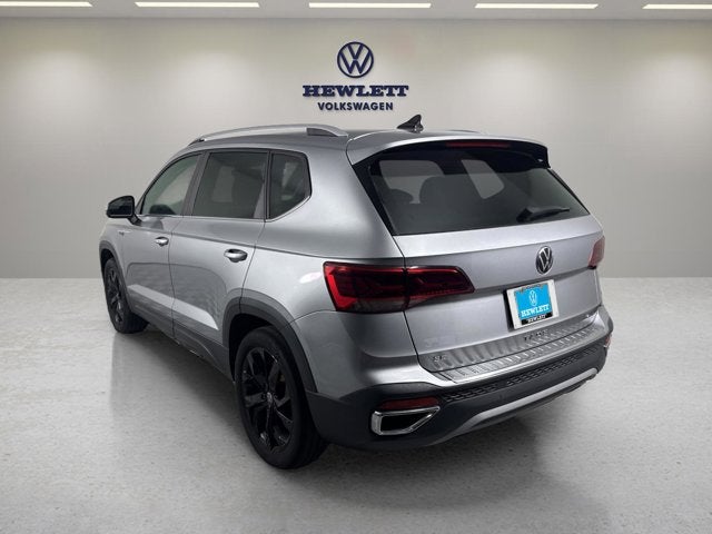 2023 Volkswagen Taos SE